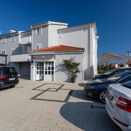 Apartments Crnekovic Tomislava 8 Baška Kültér fotó