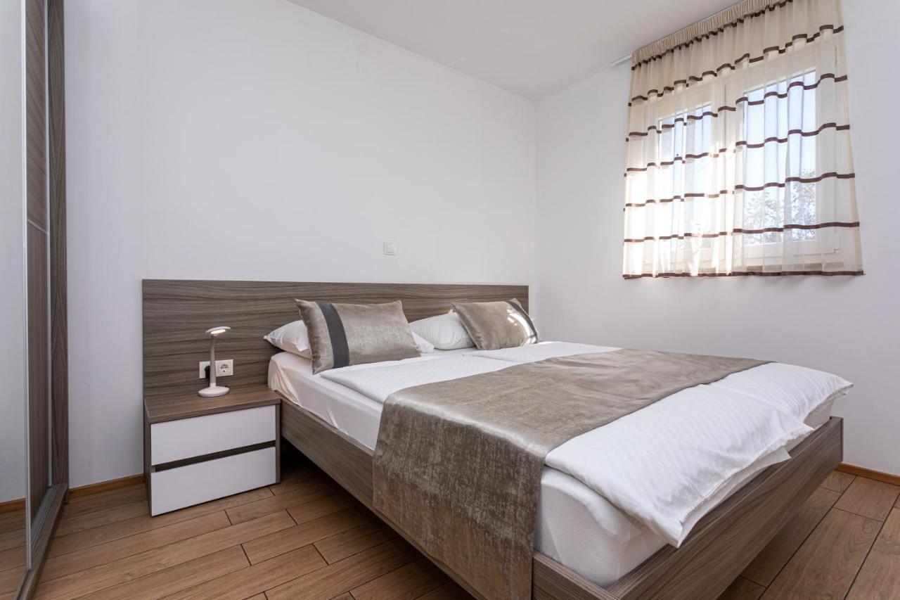 Apartments Crnekovic Tomislava 8 Baška Kültér fotó