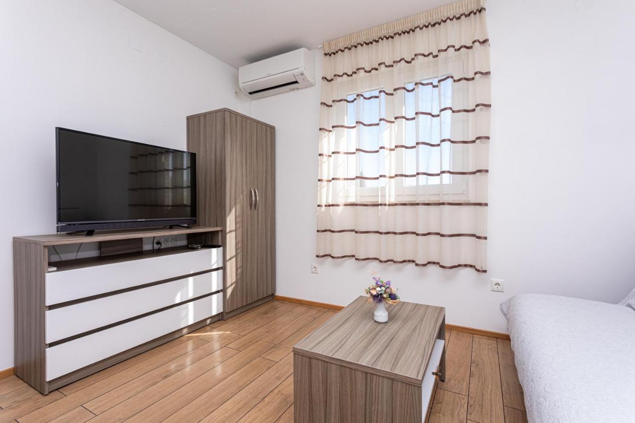 Apartments Crnekovic Tomislava 8 Baška Kültér fotó
