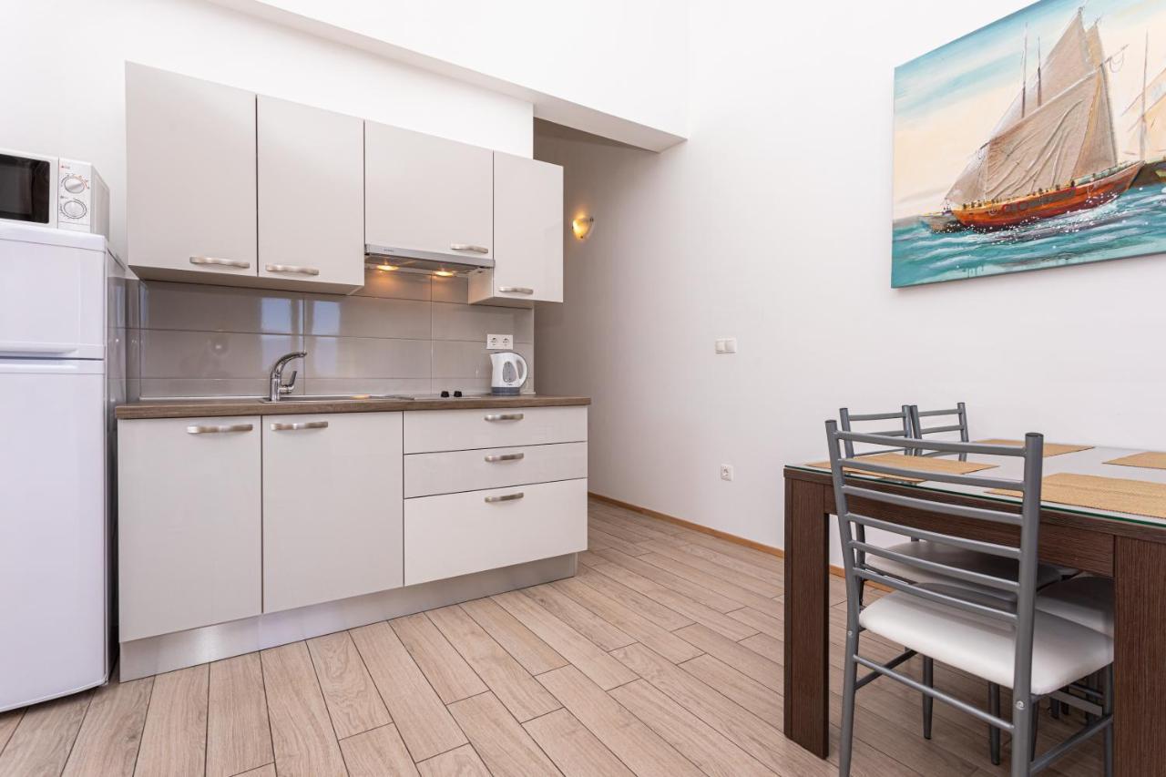 Apartments Crnekovic Tomislava 8 Baška Kültér fotó