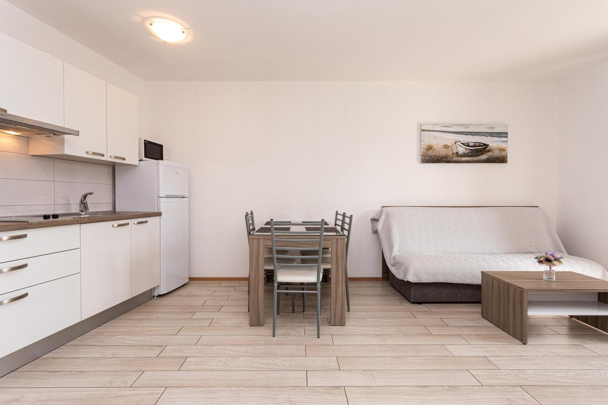 Apartments Crnekovic Tomislava 8 Baška Kültér fotó