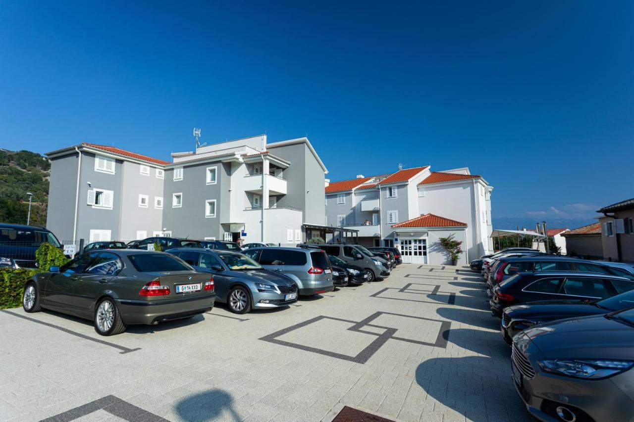 Apartments Crnekovic Tomislava 8 Baška Kültér fotó