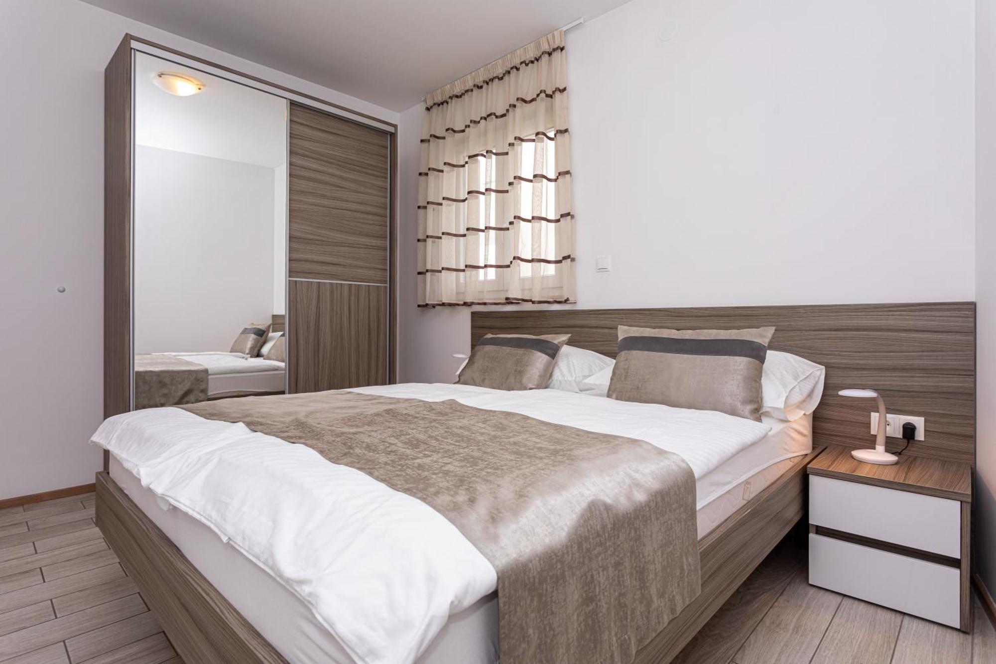 Apartments Crnekovic Tomislava 8 Baška Kültér fotó