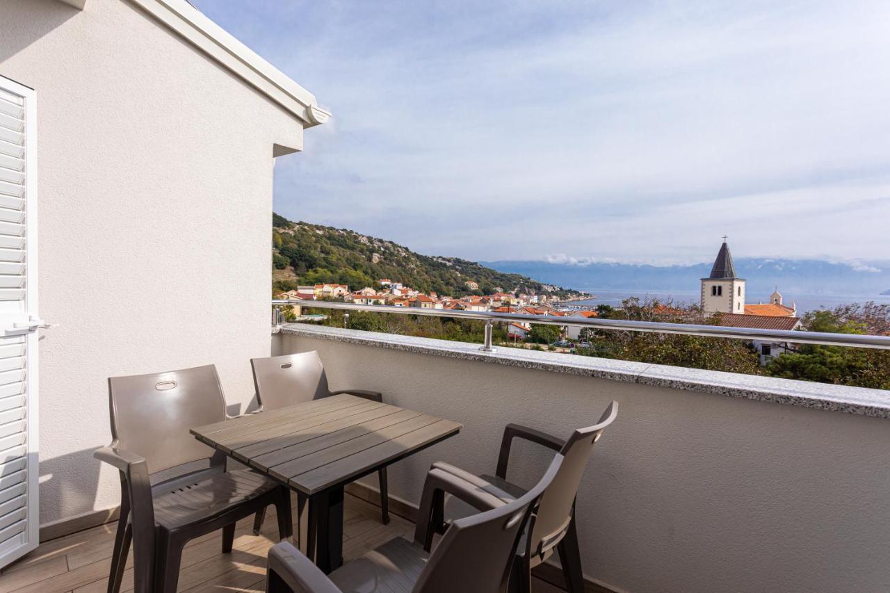 Apartments Crnekovic Tomislava 8 Baška Kültér fotó